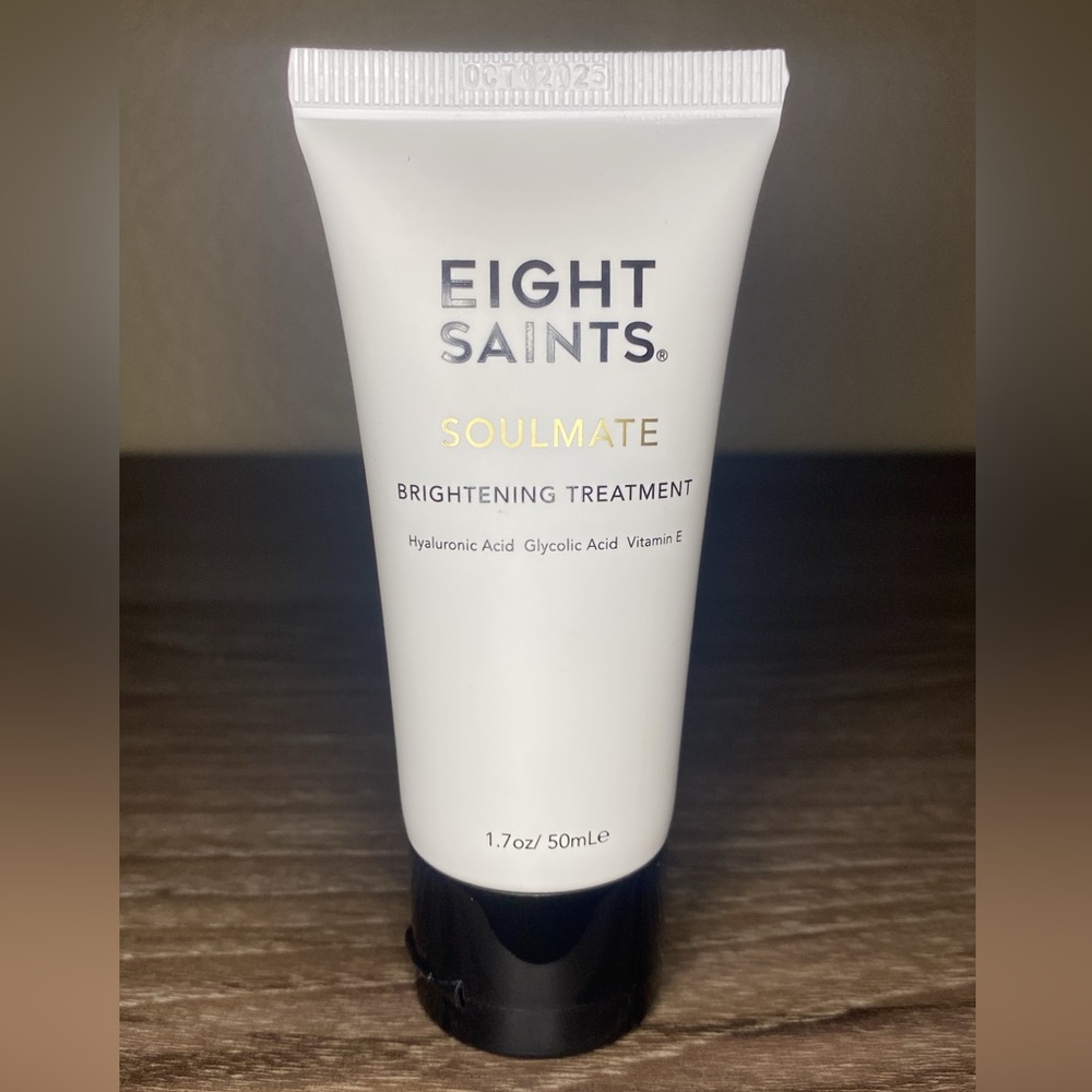 Eight Saints Soulmate Brightening Treatment